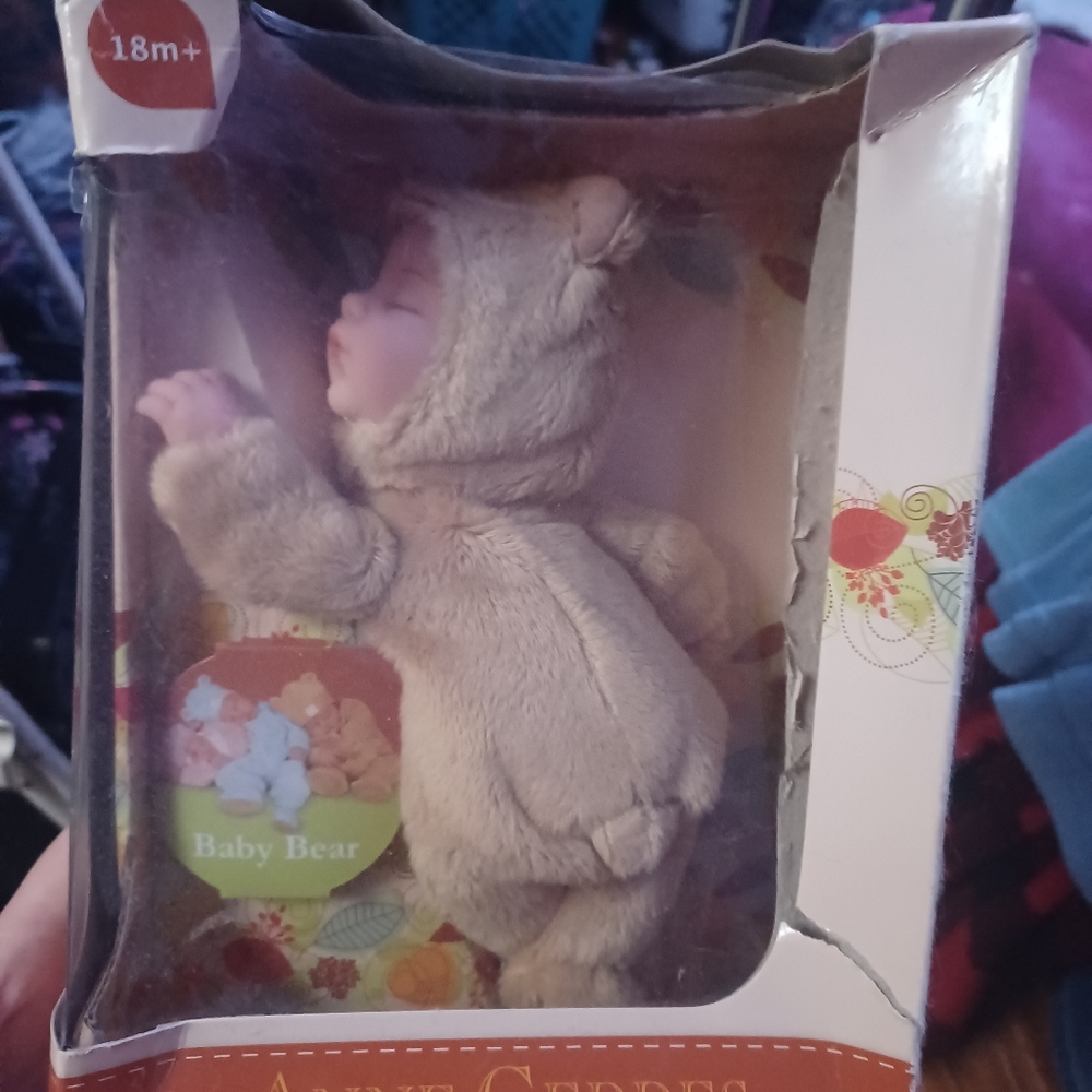 Anne of genne teddy baby